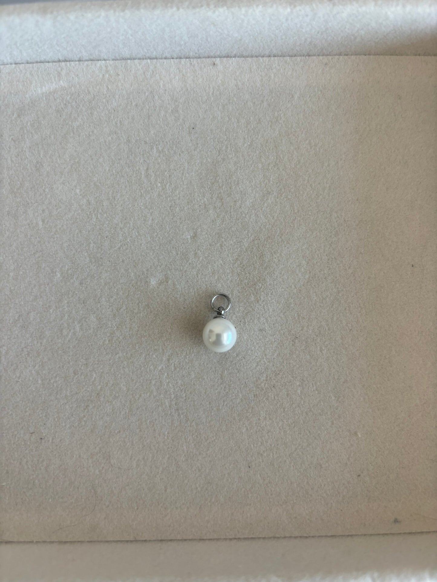 Silver Pearl Charm image 0