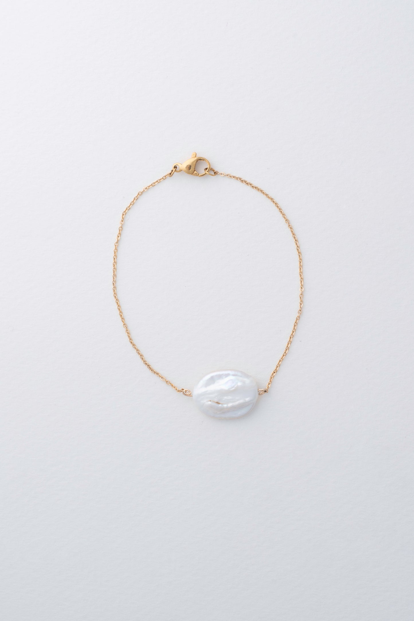 Dainty Pearl Bracelet