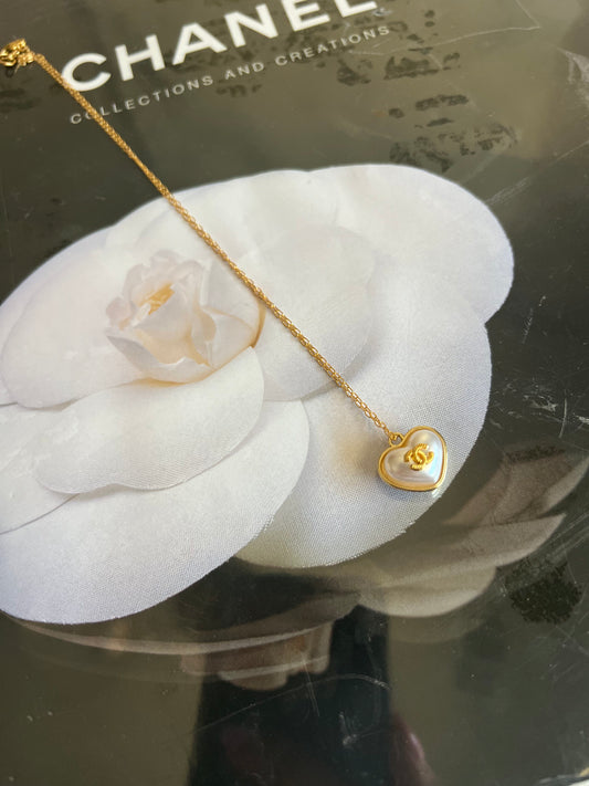 Pearl Chanel Pendant image 0
