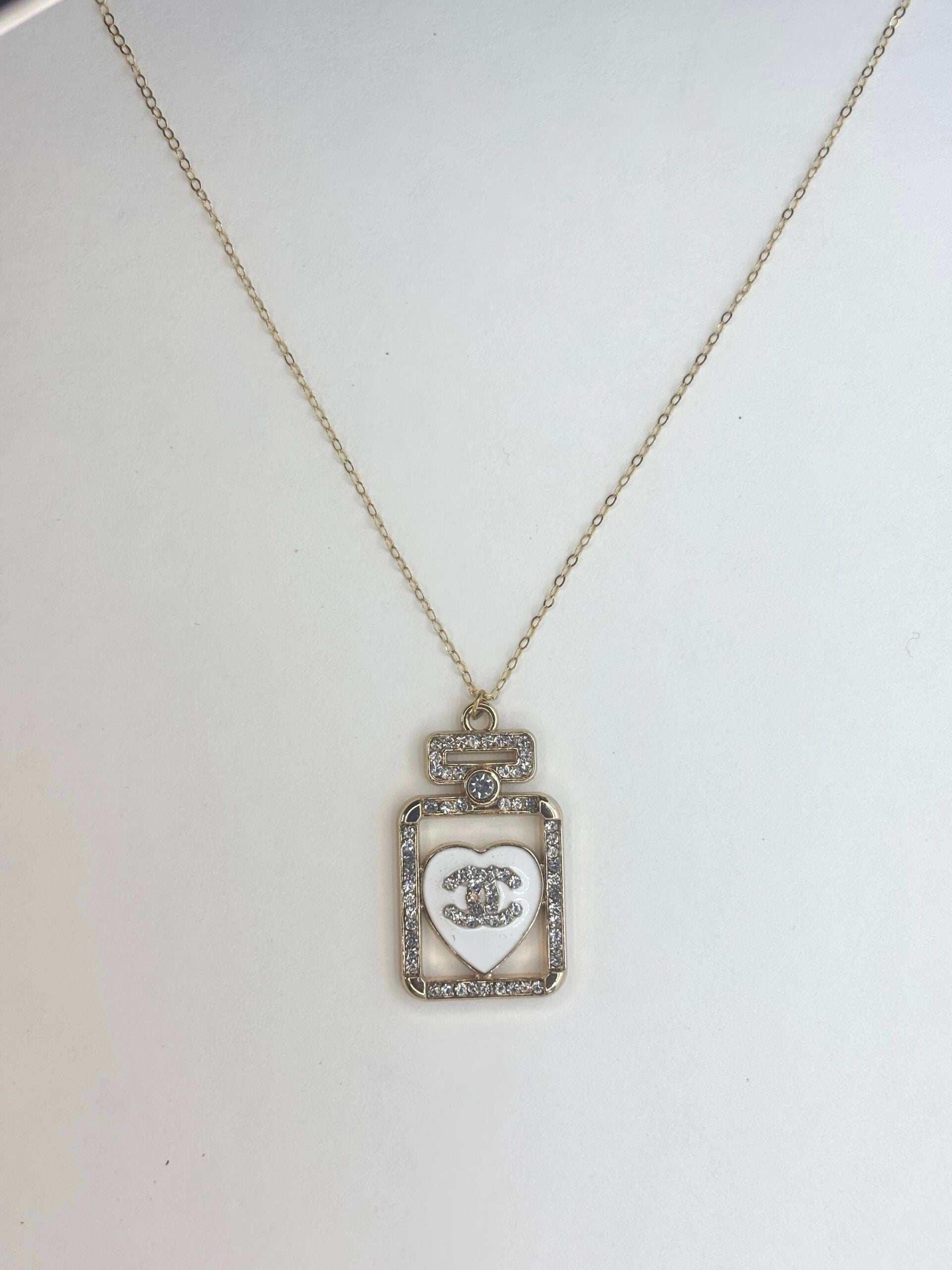Vintage Chanel Pendant Necklace image 0