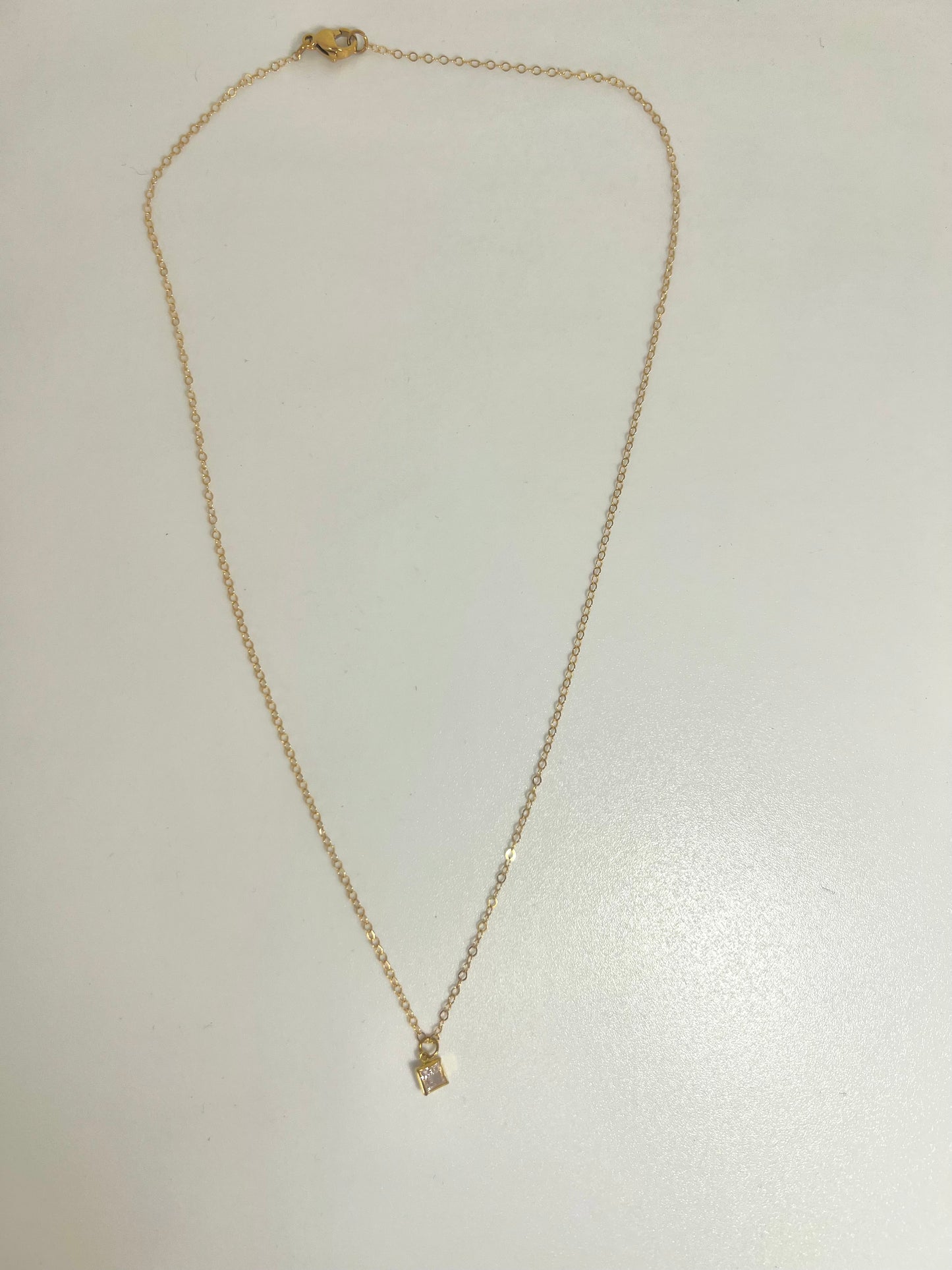 Single Pendant Necklace