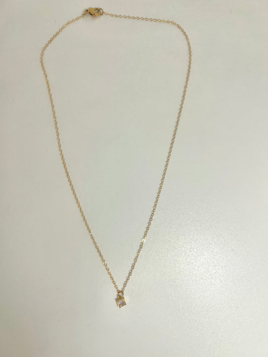 Single Pendant Necklace